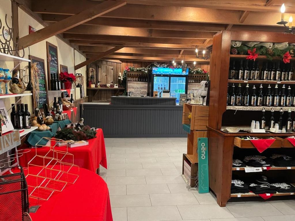 Watson Estate Bnb & Deer Creek Winery Uniontown Exteriör bild