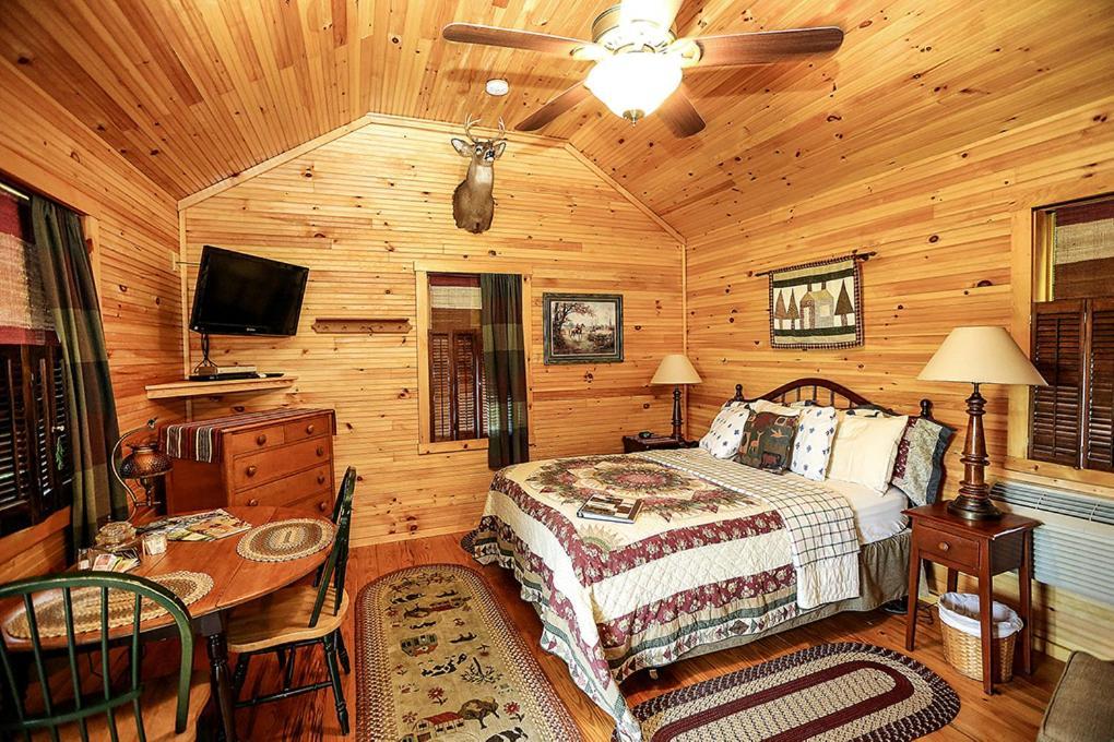 Watson Estate Bnb & Deer Creek Winery Uniontown Exteriör bild