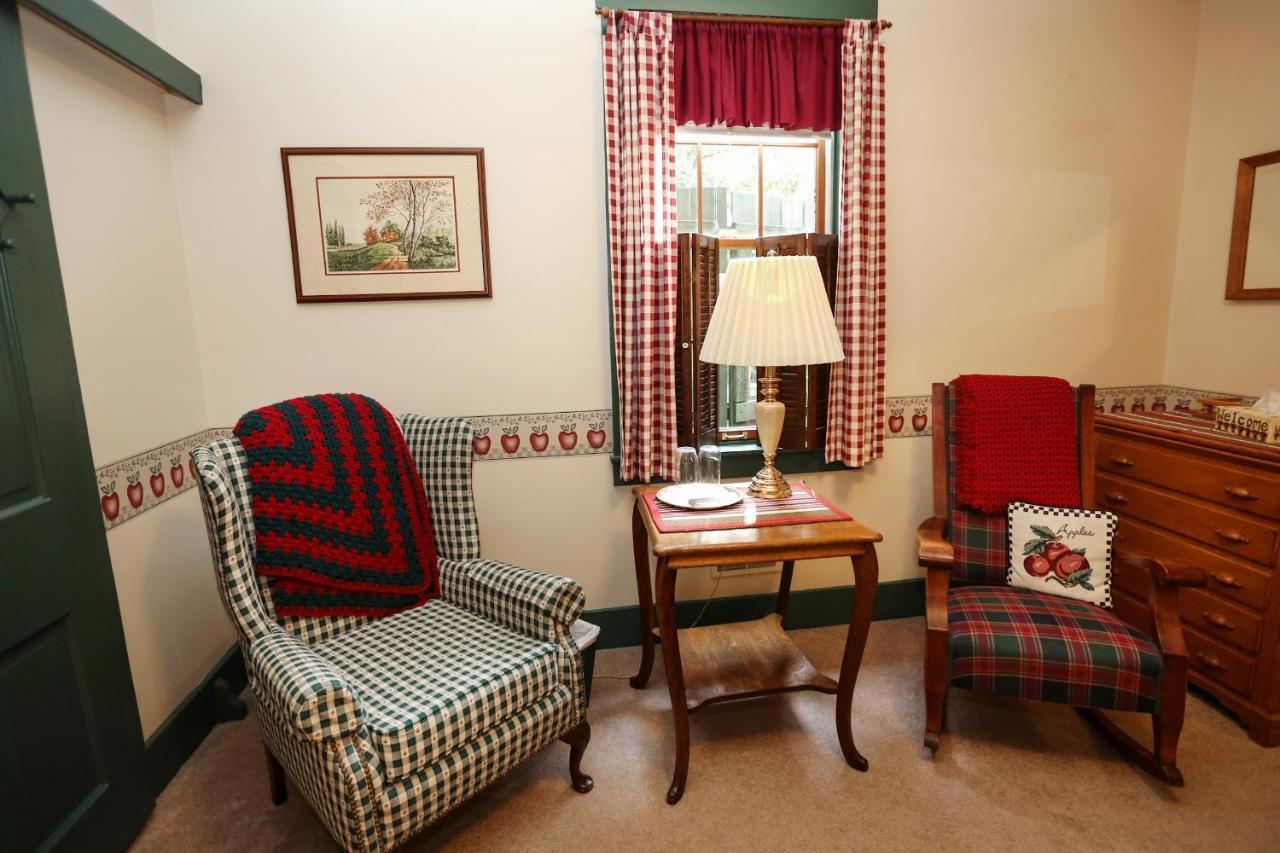 Watson Estate Bnb & Deer Creek Winery Uniontown Exteriör bild